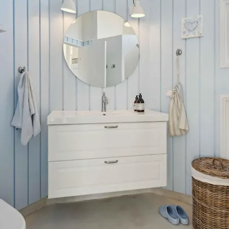 Lovely Summer House With Sea View *