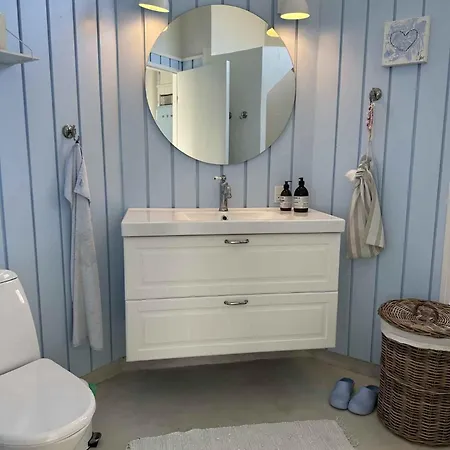 Lovely Summer House With Sea View * Sjolund