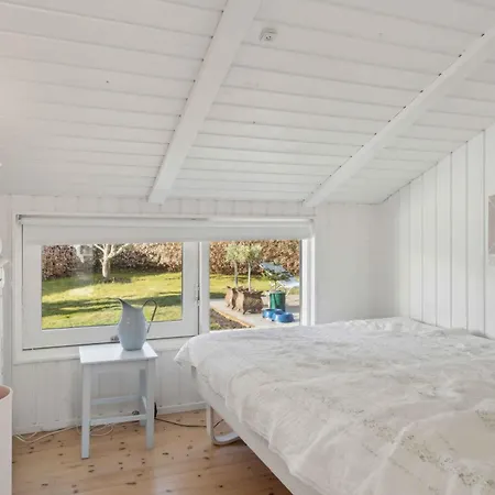 Lovely Summer House With Sea View Sjolund