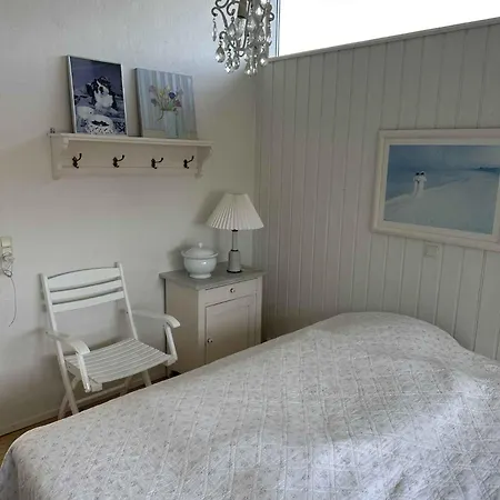 Lovely Summer House With Sea View * Sjolund