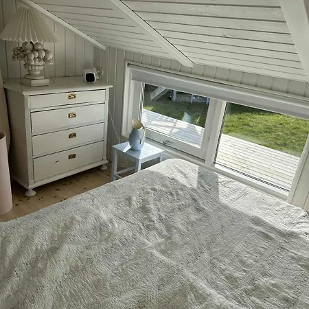 Lovely Summer House With Sea View