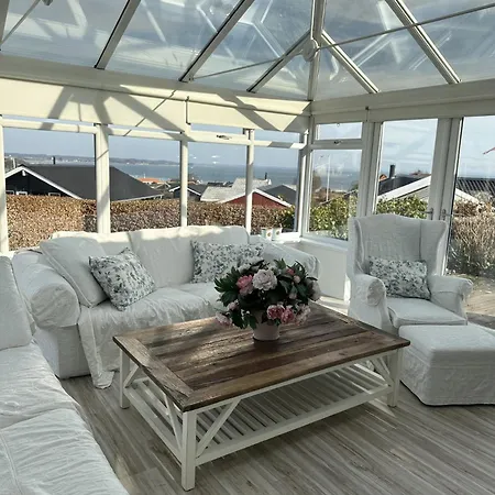 Lovely Summer House With Sea View Σπίτι διακοπών Sjolund