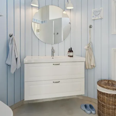 Lovely Summer House With Sea View Holiday home *